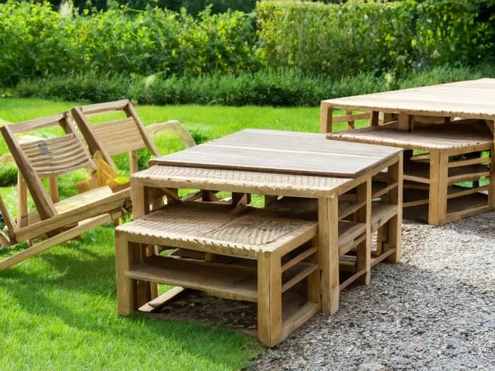 Jak łatwo zrobić stół z palet do ogrodu - krok po kroku i porady